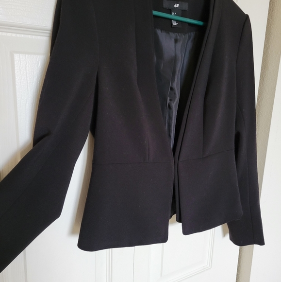 H&M black crop Blazer - Picture 2 of 10